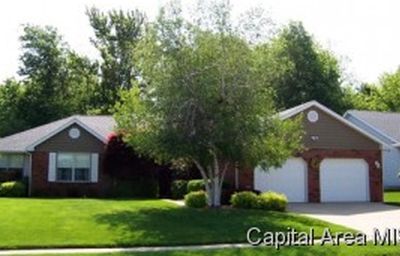 204 Westwinds Dr, Jacksonville, IL, 62650