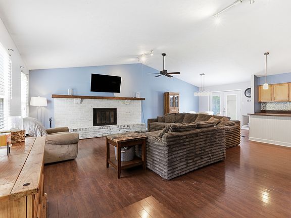 2nd image of 11715 Rush Dr