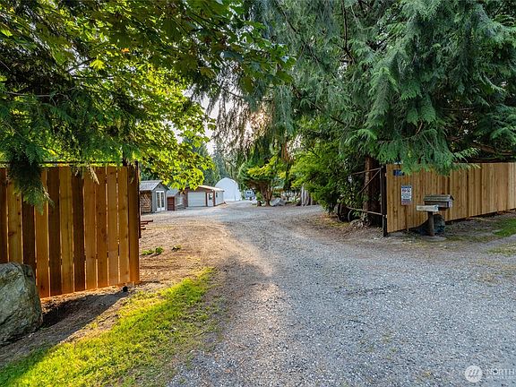 3rd image of 2262 Butler Creek Road