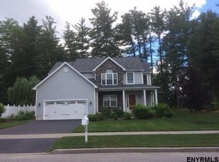 8 Westbury Dr, Saratoga Springs, NY 12866
