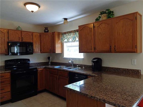 4th image of 6505 Breezeway Ct