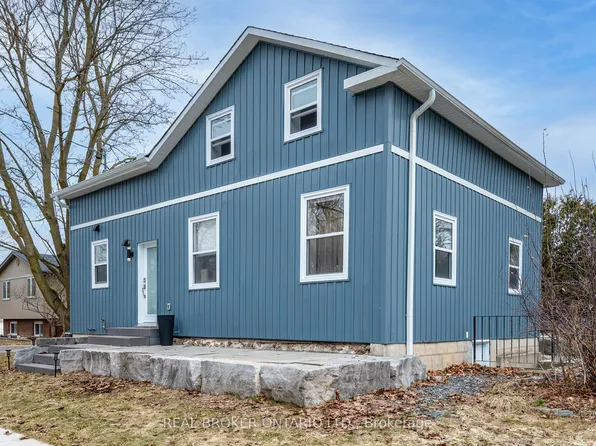 1043 Queens Bush Rd, Wellesley, ON N0B 2T0