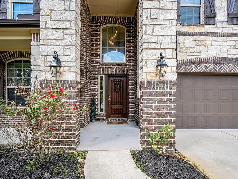 31767 Chapel Rock Ln — Photo 3