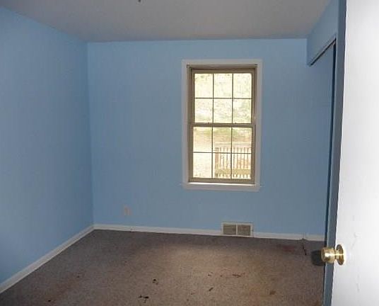 3rd image of 20337 Westwood Park Blvd
