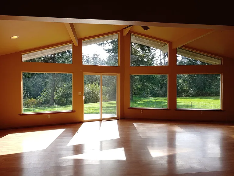 925 Classic Rd — Photo 7