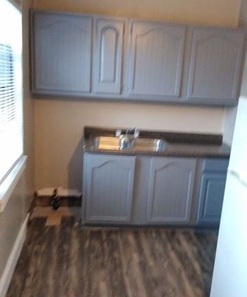 3rd image of 2624 Victory Pkwy APT 23