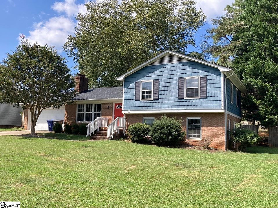 1st image of 106 Mountainbrook Ln