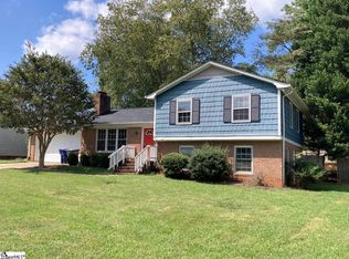 106 Mountainbrook Ln, Spartanburg, SC 29301