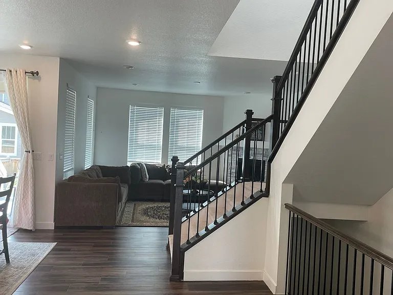 656 Netta Dr — Photo 6