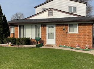 26401 Wolverine St, Madison Heights, MI 48071