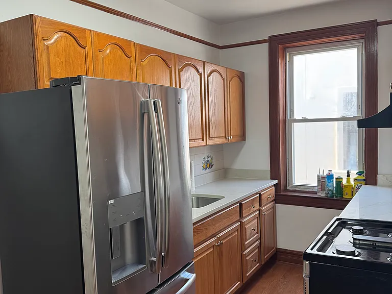 78-59 73rd Pl — Photo 10