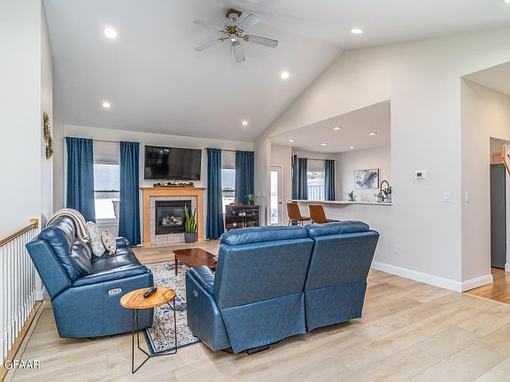 3rd image of 5606 Cypress Point Dr