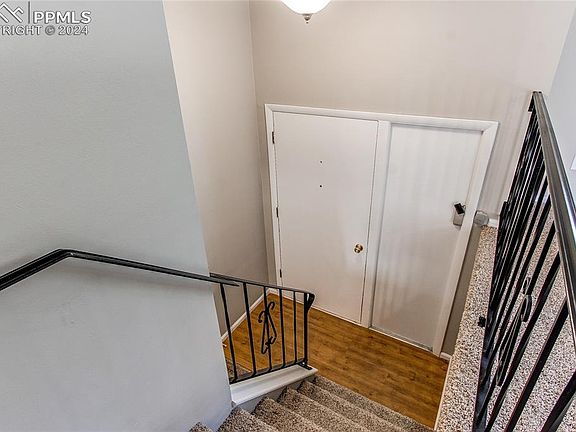 4th image of 4915 Crestwood Dr
