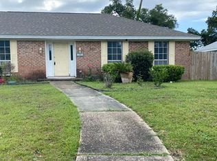 1085 Farmington Rd, Pensacola, FL 32504
