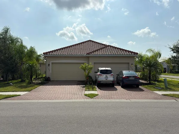 2640 Vine Ave, Naples, FL 34120