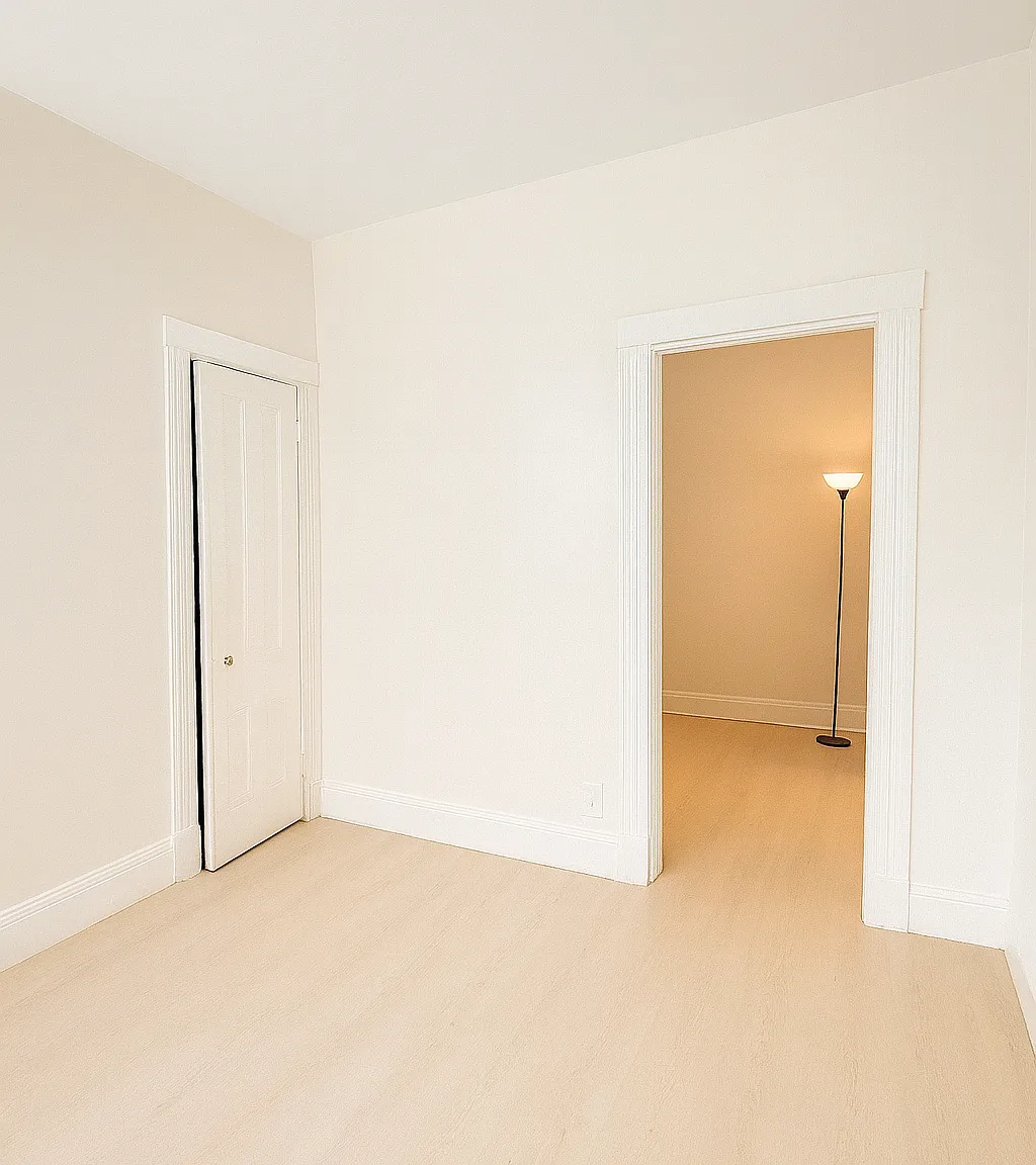 4 bed, 1000 sqft, $2,300 — Photo 1