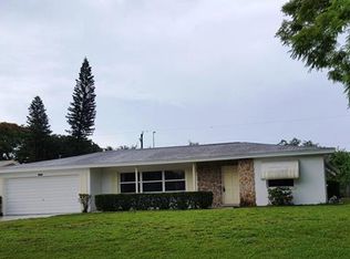 5579 Sunrise Dr, Fort Myers, FL 33919