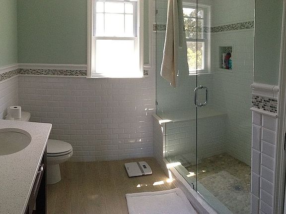 2nd image of 2135 1st Ave
