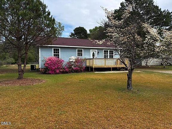 3rd image of 704 Wagstaff Rd