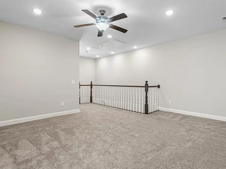 City Pointe Townhomes — Photo 14