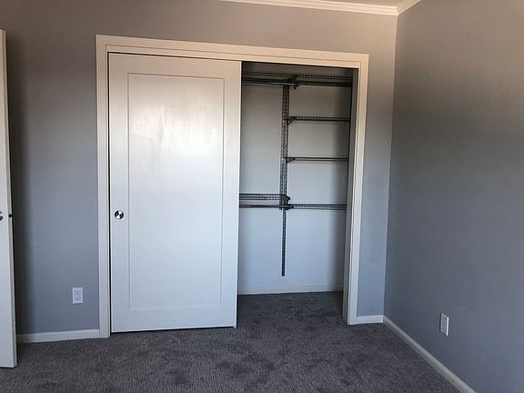 4th image of 446 Lawton St #446