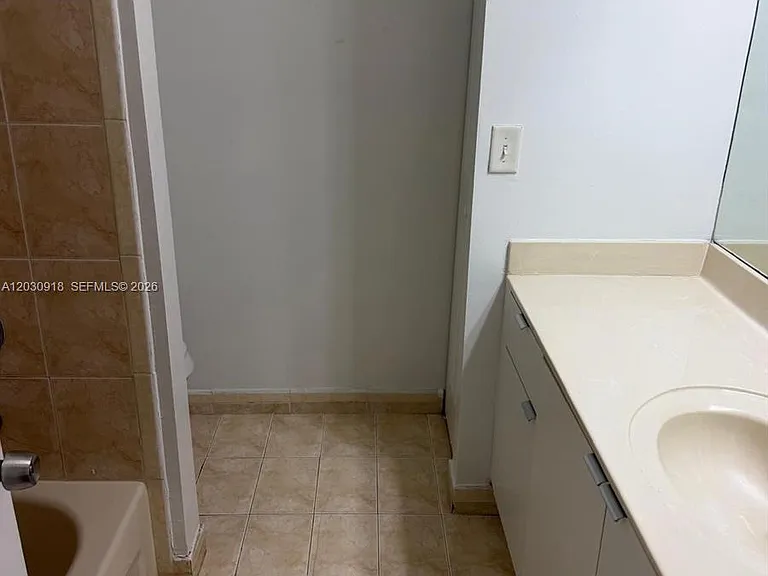 374 NE 27th Ave #203 — Photo 21