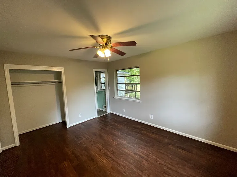 709 Branton Dr — Photo 19