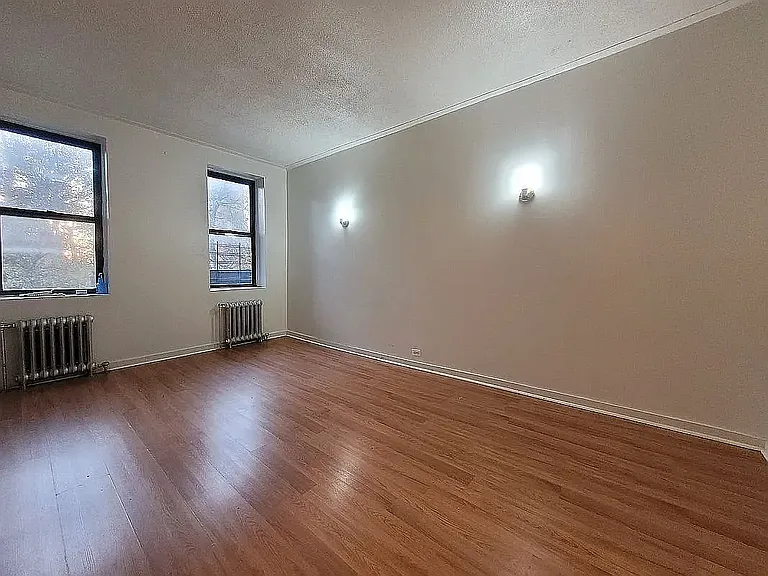 1068 Ward Ave #1E — Photo 69
