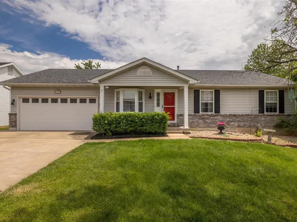 216 Carrington Blvd, Troy, MO 63379