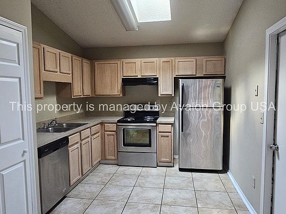 5th image of 10160 Geni Hill Cir N