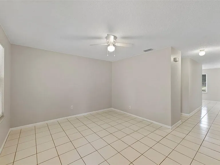 8124 Omaha Cir — Photo 21