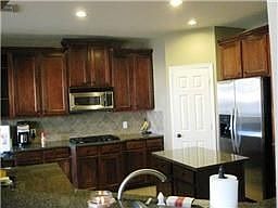 4th image of 99 S French Oaks Cir