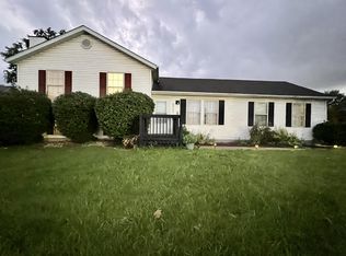 3993 Lockbourne Rd, Columbus, OH 43207