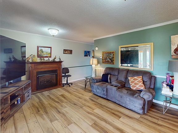 4th image of 1936 Marshall Kirk Rd