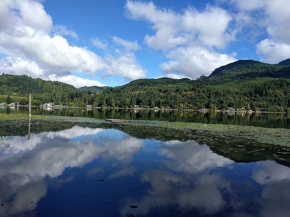 1st image of 621 W Lake Samish Dr