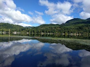 621 W Lake Samish Dr, Bellingham, WA 98229