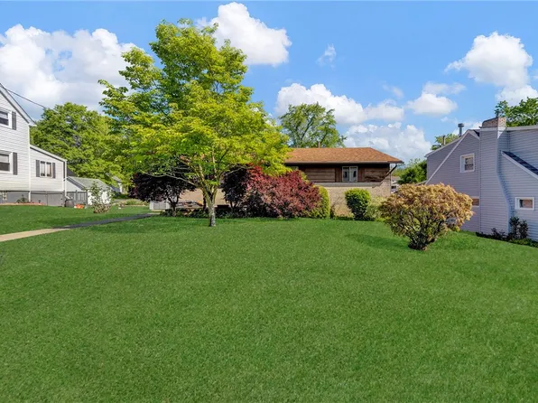 2520 Burgess St, Beaver Falls, PA 15010