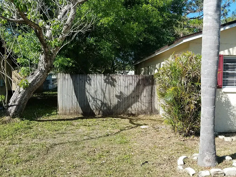 3209 W Lutz Lake Fern Rd — Photo 28