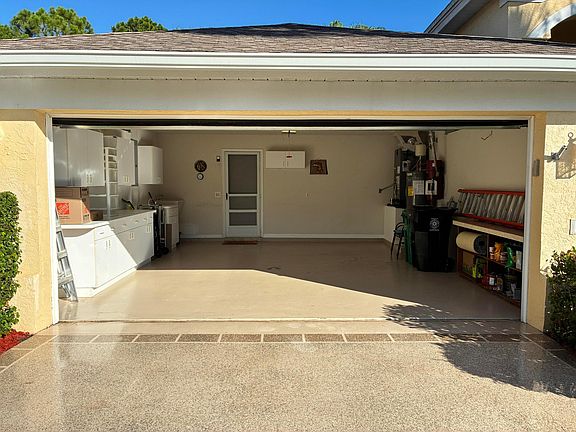 3rd image of 646 Venetto Court