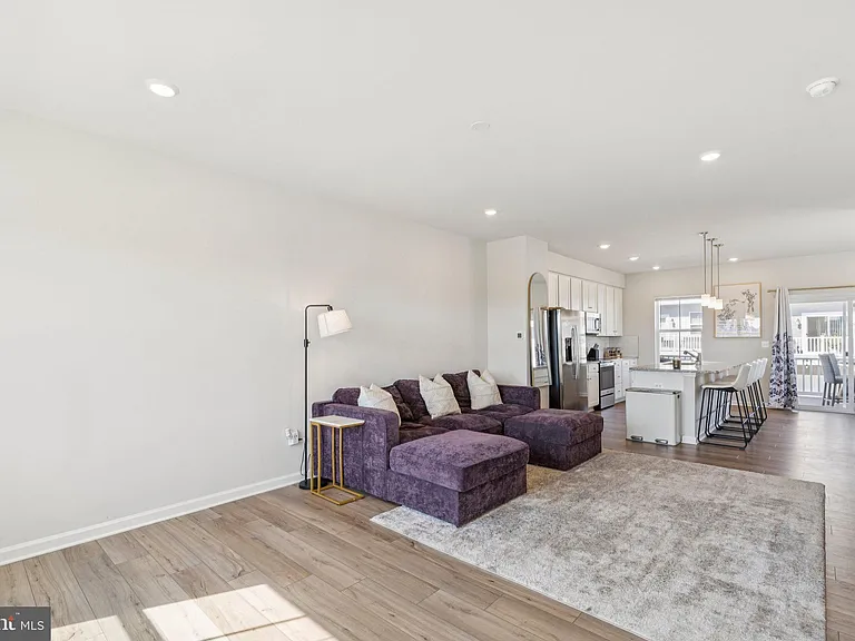 79 Swan Field Ave — Photo 10
