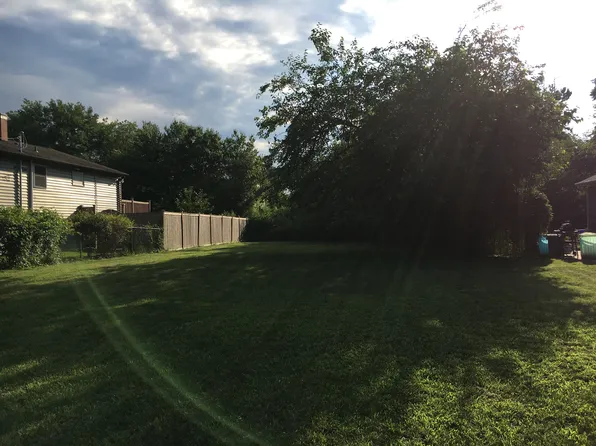 216 Ralph Ave, Babylon, NY 11702