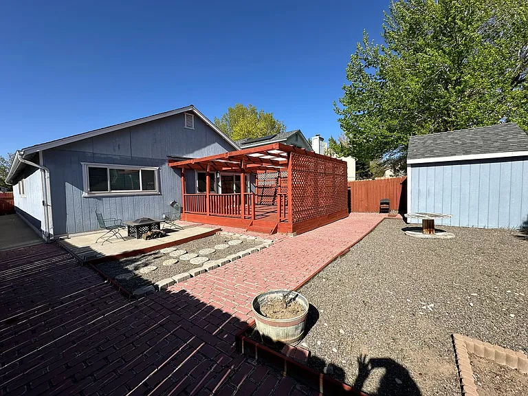 1213 Lawton Ct — Photo 23