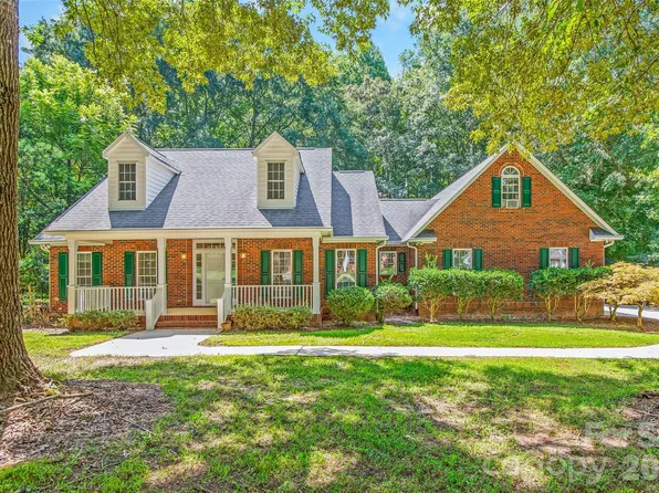 6756 Hawks Nest Ln, Stanley, NC 28164