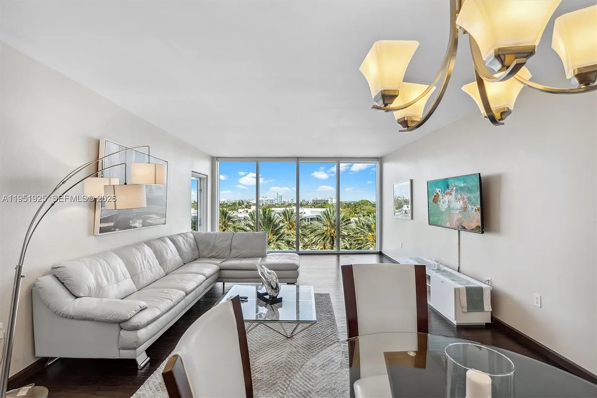 Building Photo - 10275 Collins Ave #529