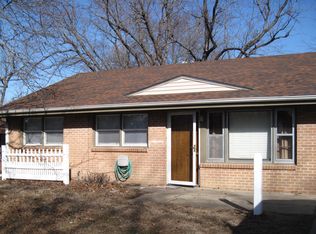 2436 Hobbs Dr, Manhattan, KS 66502