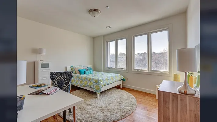 Rented by Keller Williams NYC | media 51