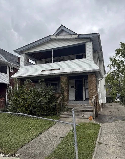 435 E 147th St photo 1