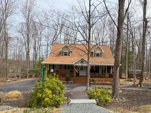 1099 Indian Dr, Lake Ariel, PA 18436
