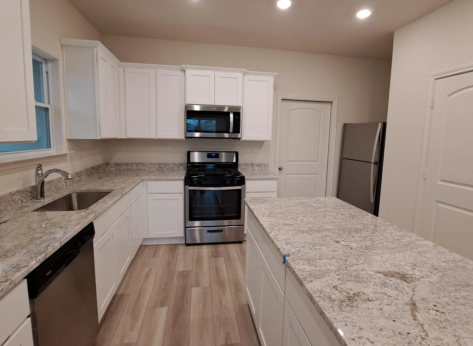 4 bed, 2.5 bath, 1772 sqft, $1,850 — Photo 4