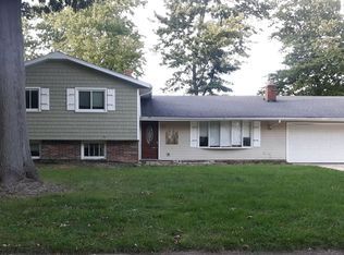 8159 Yorkshire Dr, Mentor, OH 44060